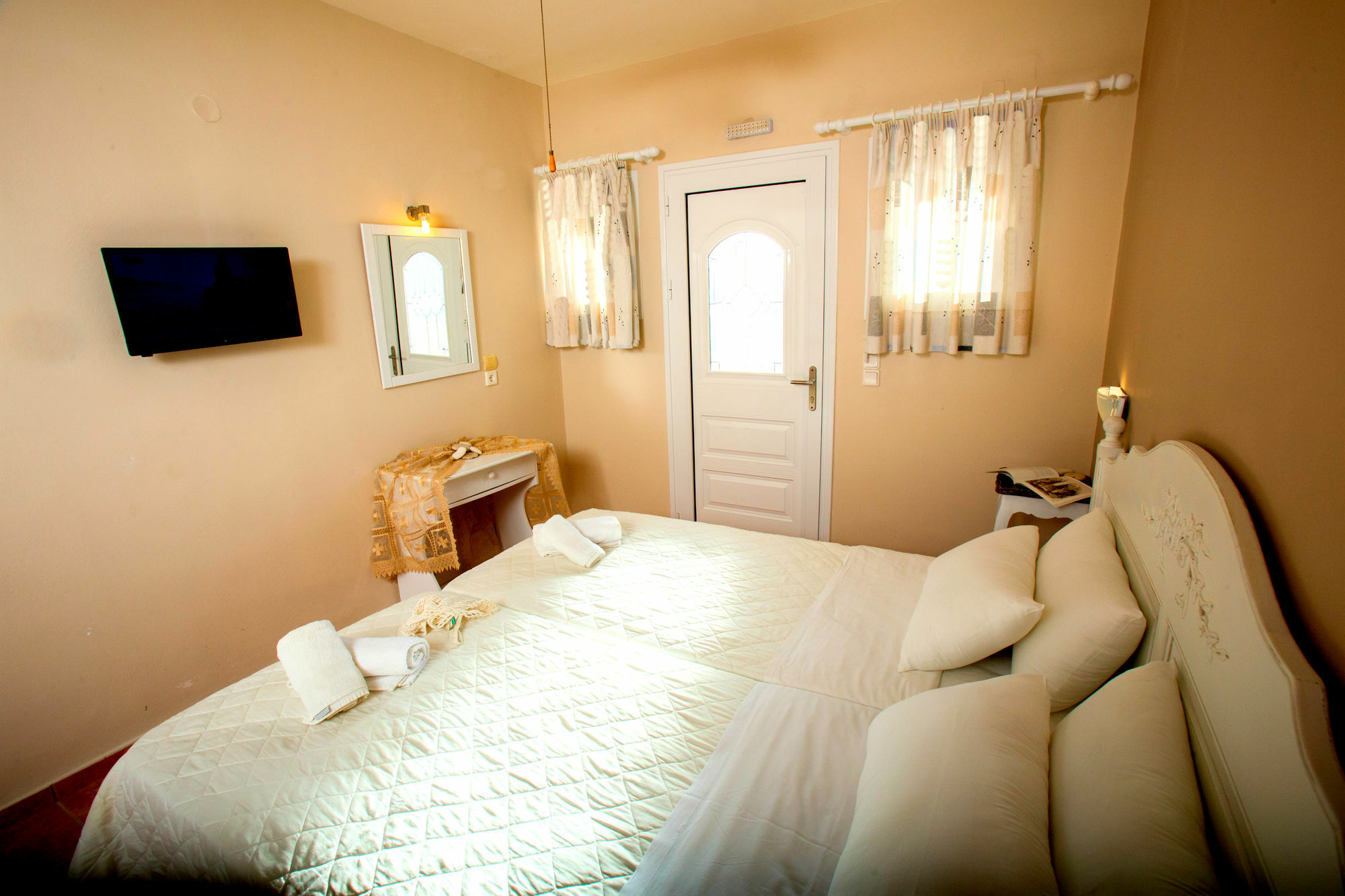 Sunshine Resort Ласі Екстер'єр фото